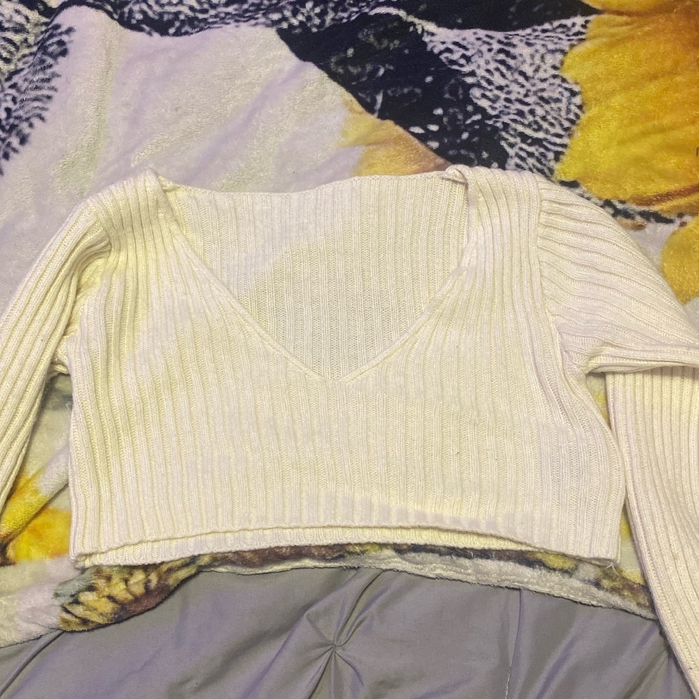 White knitted cropped long sleeve from shein